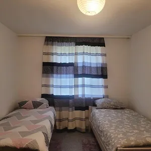 Apartment Sleeping 